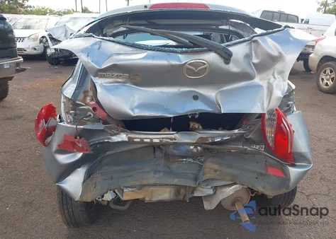 2013 Mazda Mazda2 Sport z USA, uszkodzony, nr VIN JM1DE1KY5D0165706